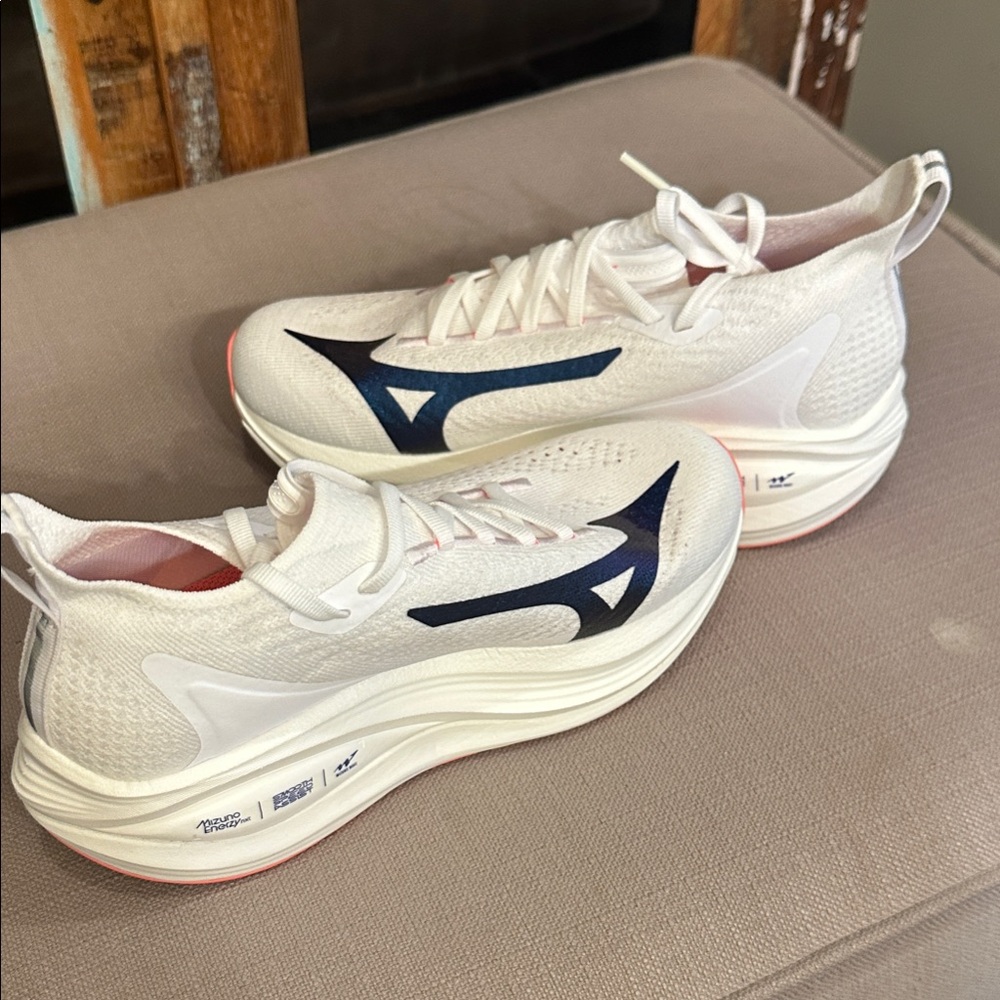 Mizuno Women's White and Navy Running Shoes